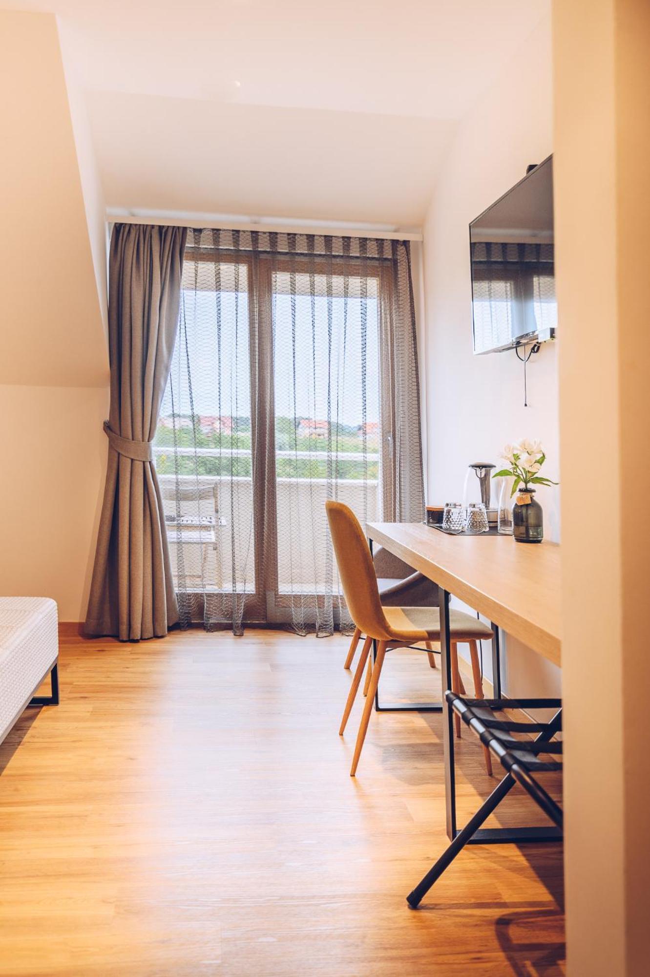 Tri Lucke Hotel & Restaurant Krsko Ruang foto